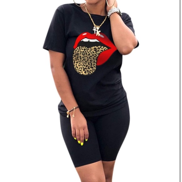 Black Leopard Red Lip Graphic Tee and Shorts Set Size S - Picture 2 of 4